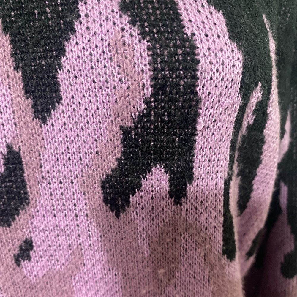 Fire Pattern Drop Shoulder Purple Ombré Flame Oversized Sweater Size Small 4 - Picture 11 of 12